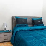 Door\'S Garibaldi Apartment